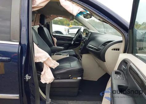 2014 Chrysler Town & Country Touring from USA, damaged, VIN 2C4RC1BG8ER208770